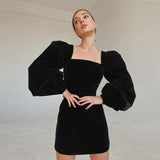 Autumn 2025 New Square Collar Black Bubble Sleeve Long Sleeve Gold Velvet Dress Women's Dress With Hip Skirt 68HZ