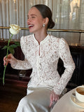 French Autumn And Winter Design Feeling Long Sleeves Lace Knitted Small Fragrant Wind To Close The Waist Bubble Sleeve Shirt Woman 68HZ
